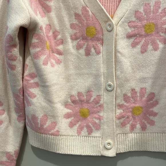 Society & Stitch.  Girls McKay 3 button floral cardigan, sweater. Size XXL. - Picture 7 of 12